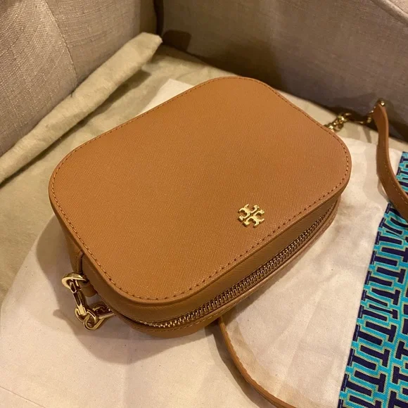 💕SOLD💕Tory Burch crossbody bag - Picture 2 of 6